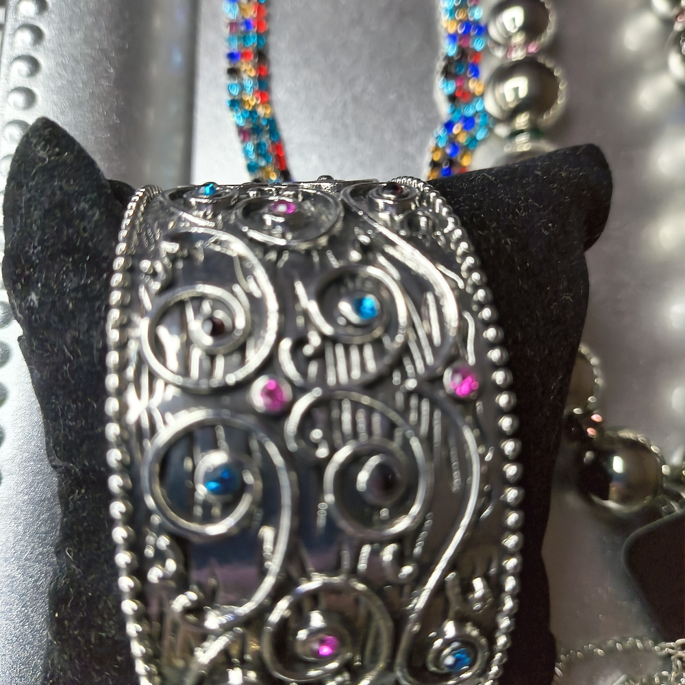 Silver Rhinestone Festive Necklace Coordinating Set 4pc Set - Picture 4 of 10